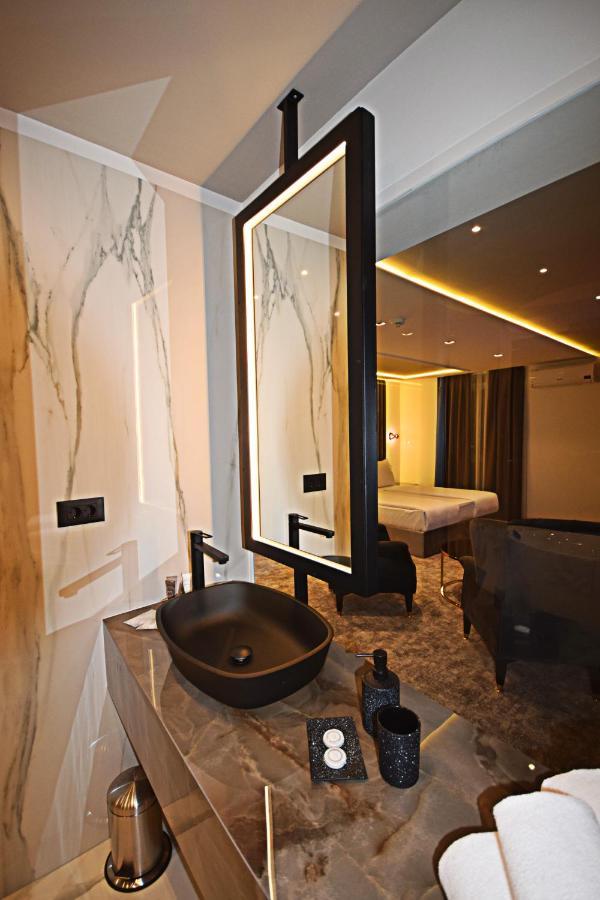 Hotel Boutique Bristol Сараево Экстерьер фото