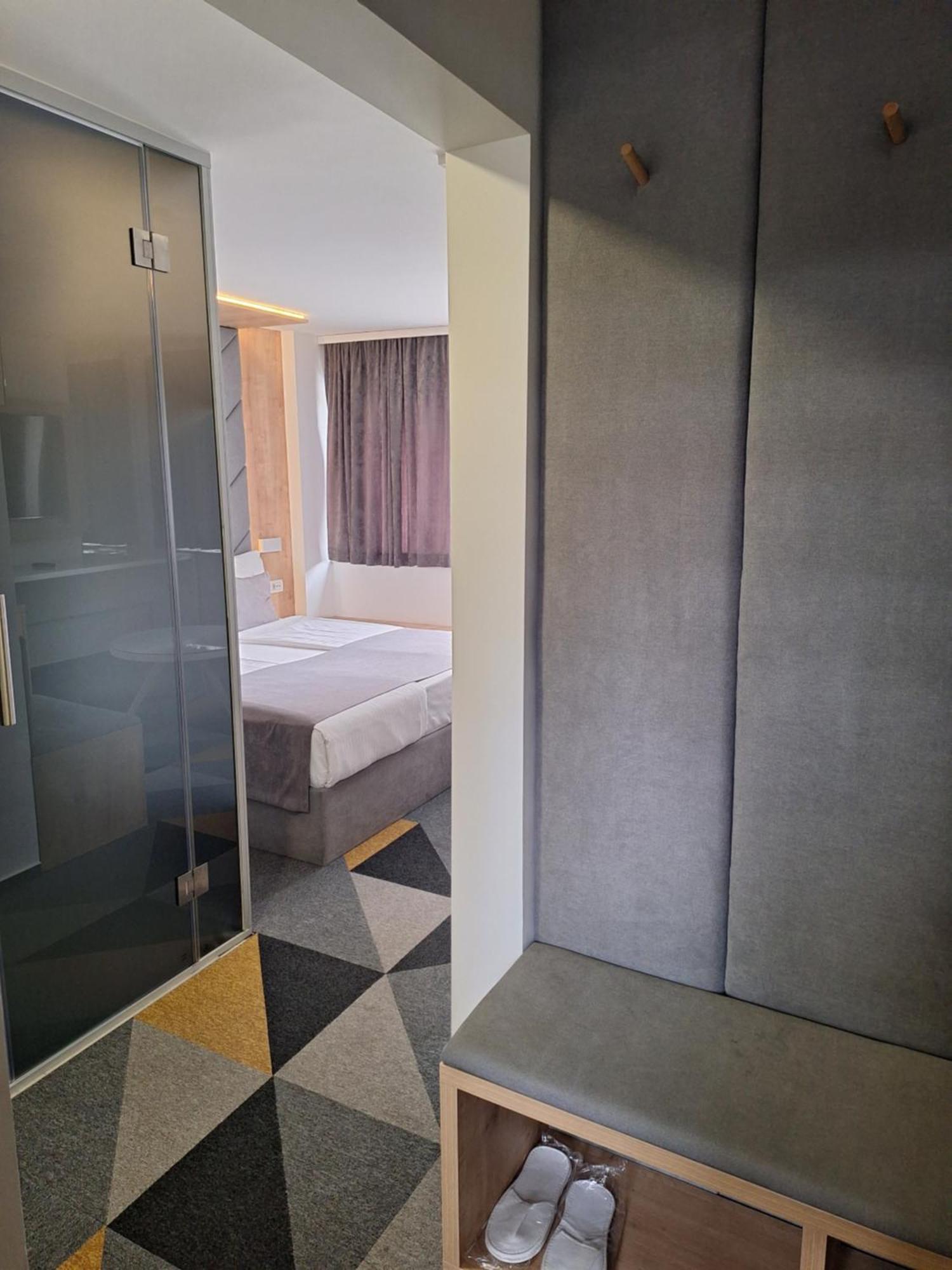 Hotel Boutique Bristol Сараево Экстерьер фото