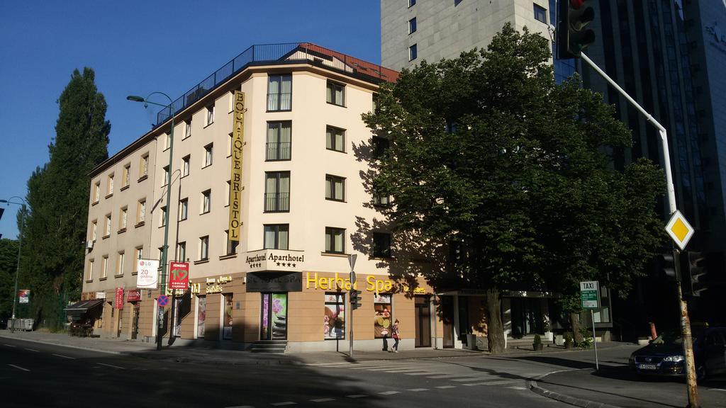 Hotel Boutique Bristol Сараево Экстерьер фото