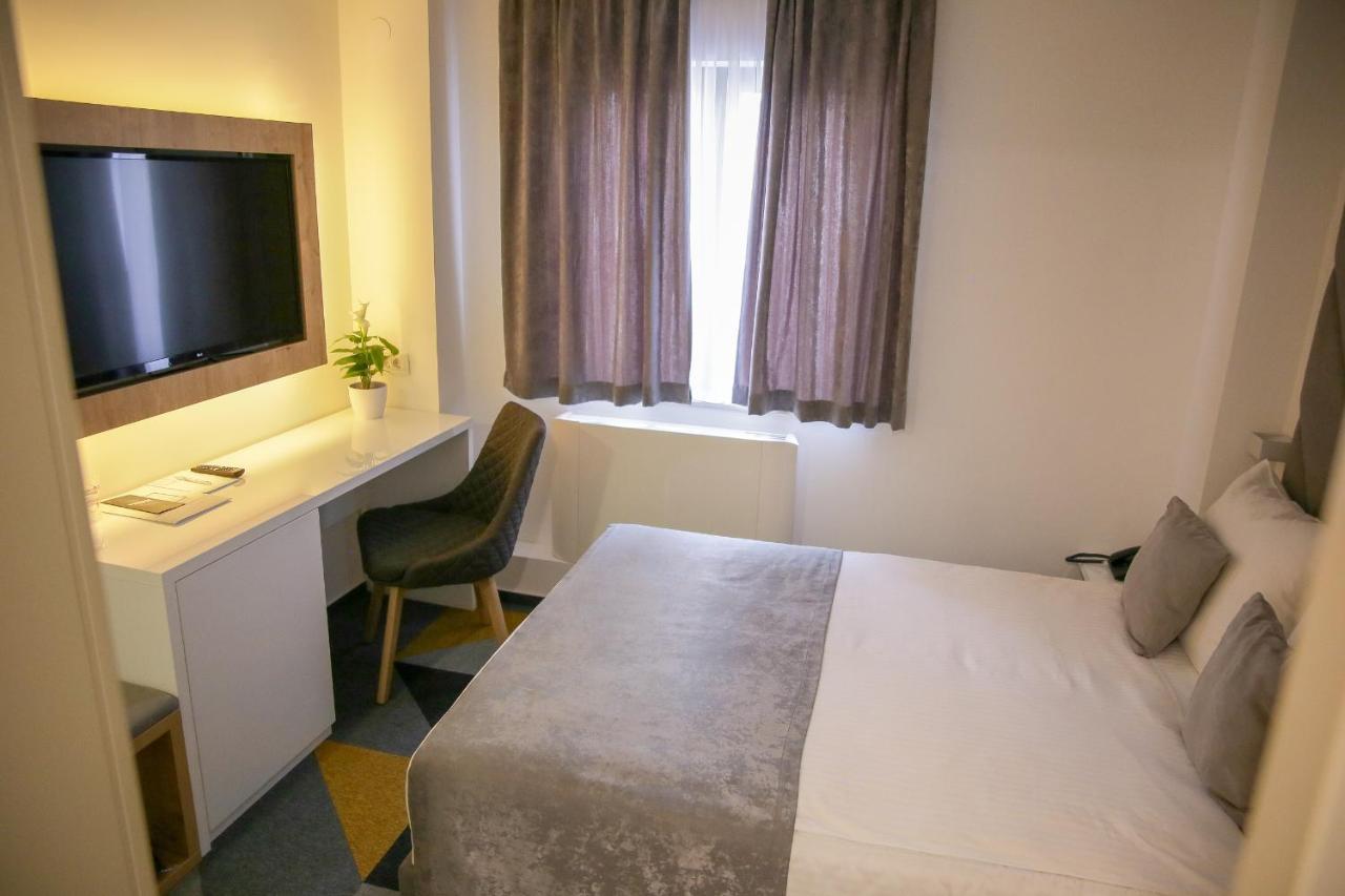 Hotel Boutique Bristol Сараево Экстерьер фото