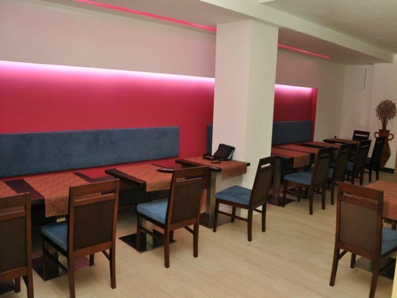 Hotel Boutique Bristol Сараево Экстерьер фото